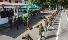 2º Batalhão de Infantaria de Selva realiza cerimônia militar de compromisso à Bandeira Nacional e conclusão do Curso de Formação de Cabos